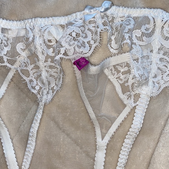 L'Agent by Agent Provocateur Women's Amalea Suspender White - Picture 4 of 5